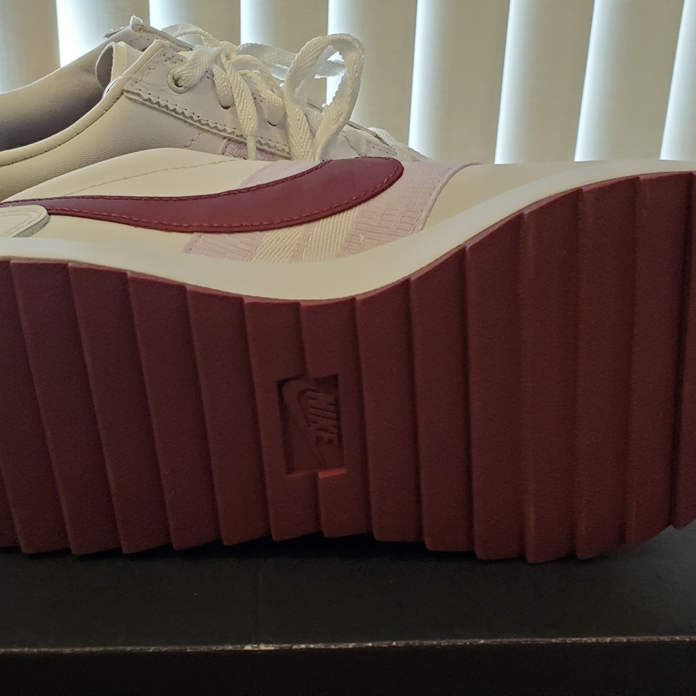 Nike Cortez G Women's Shoe - Picture 4 of 5